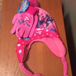New DC super hero girls hat & gloves